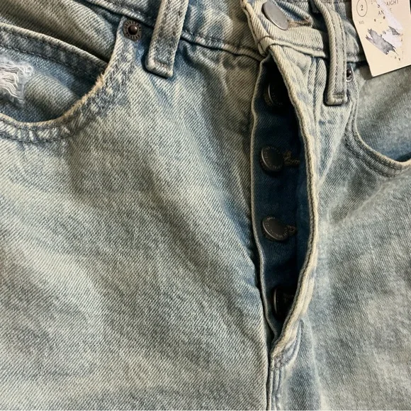 Universal Thread Light Blue Ankle Jeans Size 2R - Picture 4 of 8